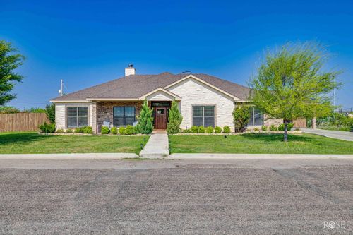 113 Country Club Dr, Ozona, TX, 76943-2028 | Card Image
