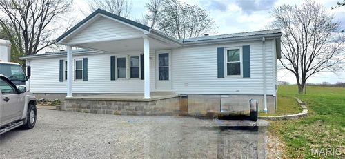 732 Roosevelt St, Chester, IL, 62233-1259 | Card Image
