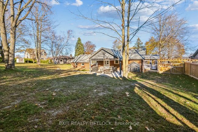 577 Spillsbury Dr, House other with 3 bedrooms, 2 bathrooms and 6 parking in Peterborough ON | Image 40