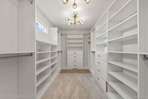 927 Ann St, Birmingham, MI, 48009-1743 | Card Image