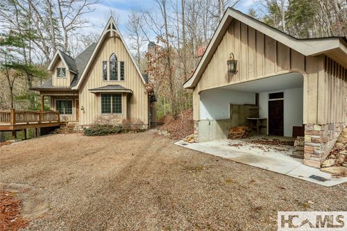 654 Brush Creek Dr, Highlands, NC, 28741-8915 | Card Image