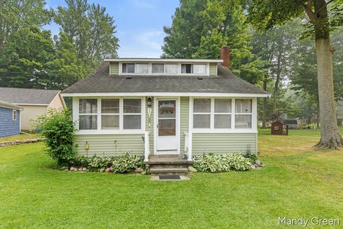 2004 Mildred Street, Crystal Township, MI, 48818 | Card Image