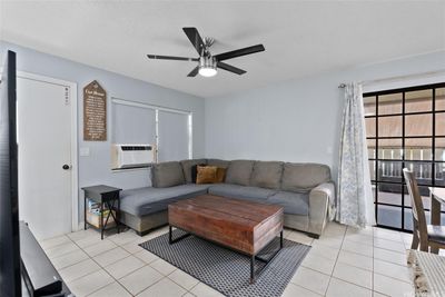 5D - 91-1026 Kaiau Avenue, Home with 2 bedrooms, 1 bathrooms and 2 parking in Kapolei HI | Image 3