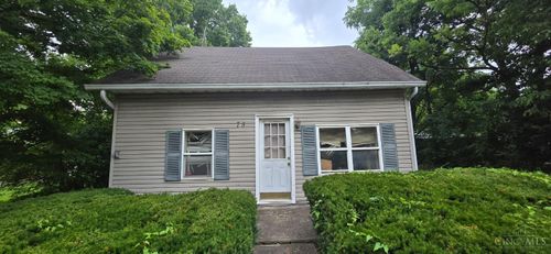 75 E Main St, Amelia, OH, 45102-1949 | Card Image