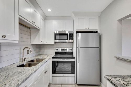 27 Camden B, West Palm Beach, FL, 33417-2005 | Card Image