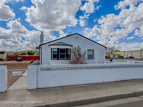 2903 Southside River Rd, Farmington, NM, 87401-7963 | Card Image
