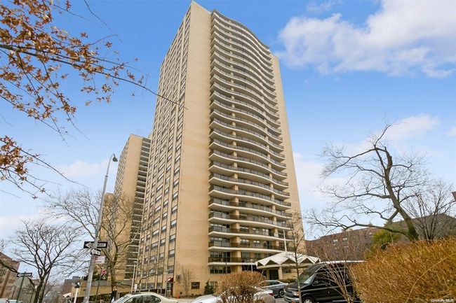 APT-19D - 10210 66 Th Rd, Home with 2 bedrooms, 2 bathrooms and null parking in Forest Hills NY | Image 25