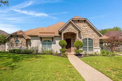 1904 Melbourne Dr, Pantego, TX, 76013-4601 | Card Image