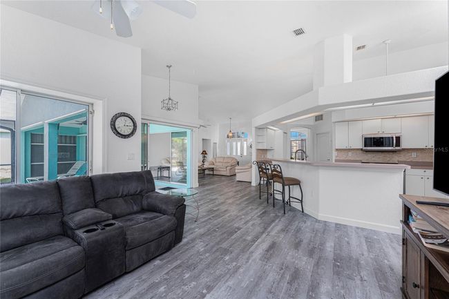Family room | Image 16