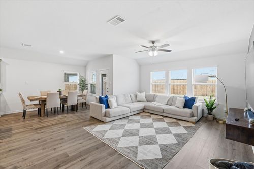 2933 Pinecrest Dr, Providence Village, TX, 76227-5889 | Card Image