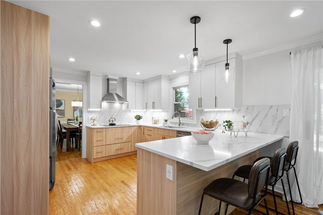 1812 Tyburn Ln, House other with 4 bedrooms, 4 bathrooms and 2 parking in Upper St. Clair PA | Image 4
