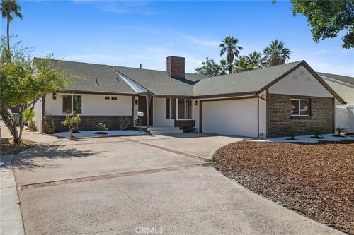 10217 Lemona Ave, Mission Hills, CA, 91345 | Card Image