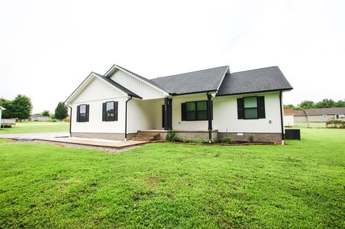 191 Rustling Oaks Dr, Sparta, TN, 38583-6897 | Card Image