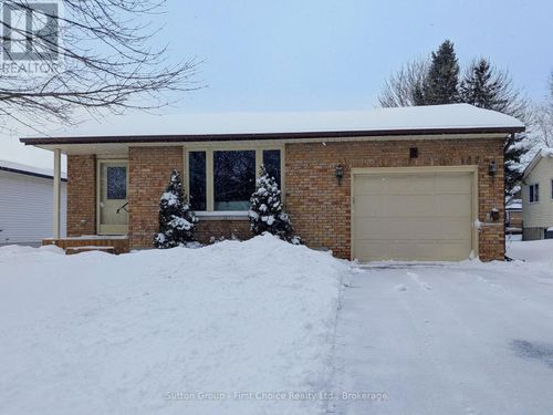 8 Dunsford Cres, St Marys, ON, N4X0A2 | Card Image