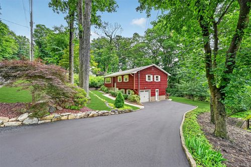 3 Hazelwood Rd, Sloatsburg, NY, 10974-1309 | Card Image