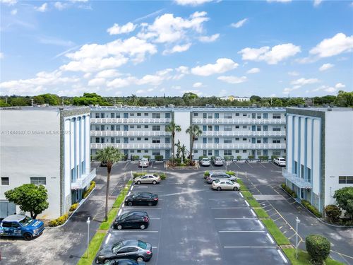 apt-413-4050 Nw 42nd Ave, Lauderdale Lakes, FL, 33319-4851 | Card Image