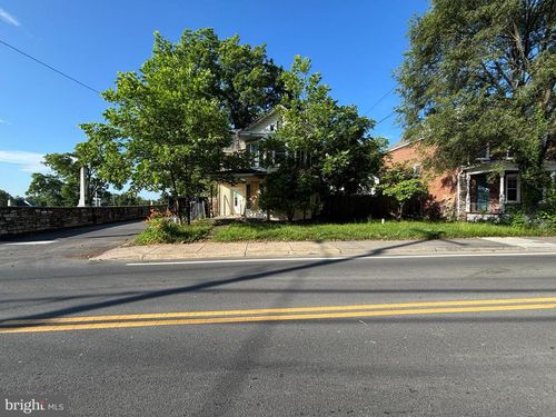 381 National Ave, WINCHESTER, VA, 22601-5208 | Card Image