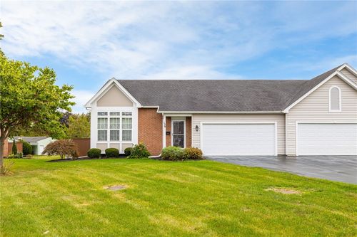 pvt-139 Lillian Ln, Greece, NY, 14616-4327 | Card Image