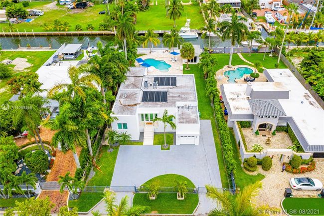 0 - 1090 Ne 84th St, House other with 4 bedrooms, 5 bathrooms and null parking in Miami FL | Image 3