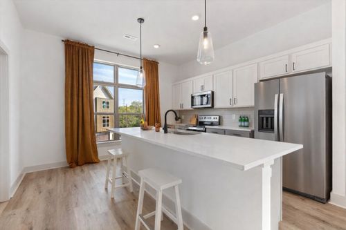 unit-101-7341 Charlotte Pike, Nashville, TN, 37209-5004 | Card Image