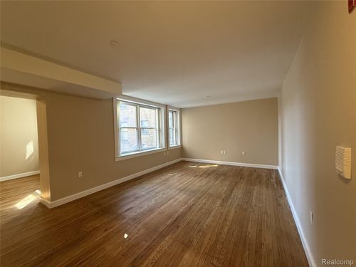 apt-206-680 Delaware St, Detroit, MI, 48202-4421 | Card Image