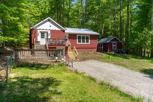 35 School St, Saranac Lake, NY, 12983-1625 | Card Image