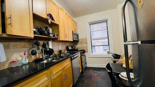 302-118 Corbin Ave, Jersey City, NJ, 07306-7205 | Card Image