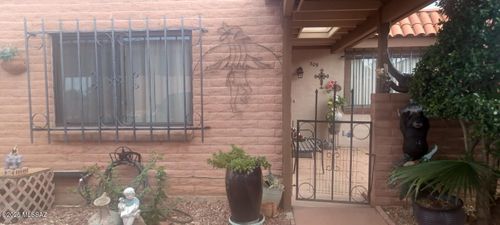 309 W Camino Del Sonador, Green Valley, AZ, 85614-3248 | Card Image