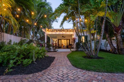 1019 Eaton St, Key West, FL, 33040-6924 | Card Image