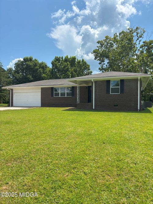 300 Deloris Dr, Fort Valley, GA, 31030-4569 | Card Image