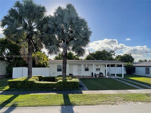 0-10840 Westwood Lake Dr, Miami, FL, 33165-6936 | Card Image