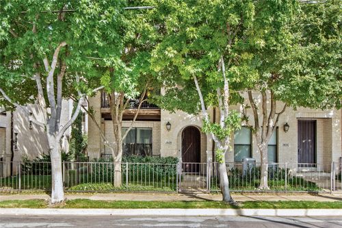 3829 Cole Ave, Dallas, TX, 75204-1514 | Card Image