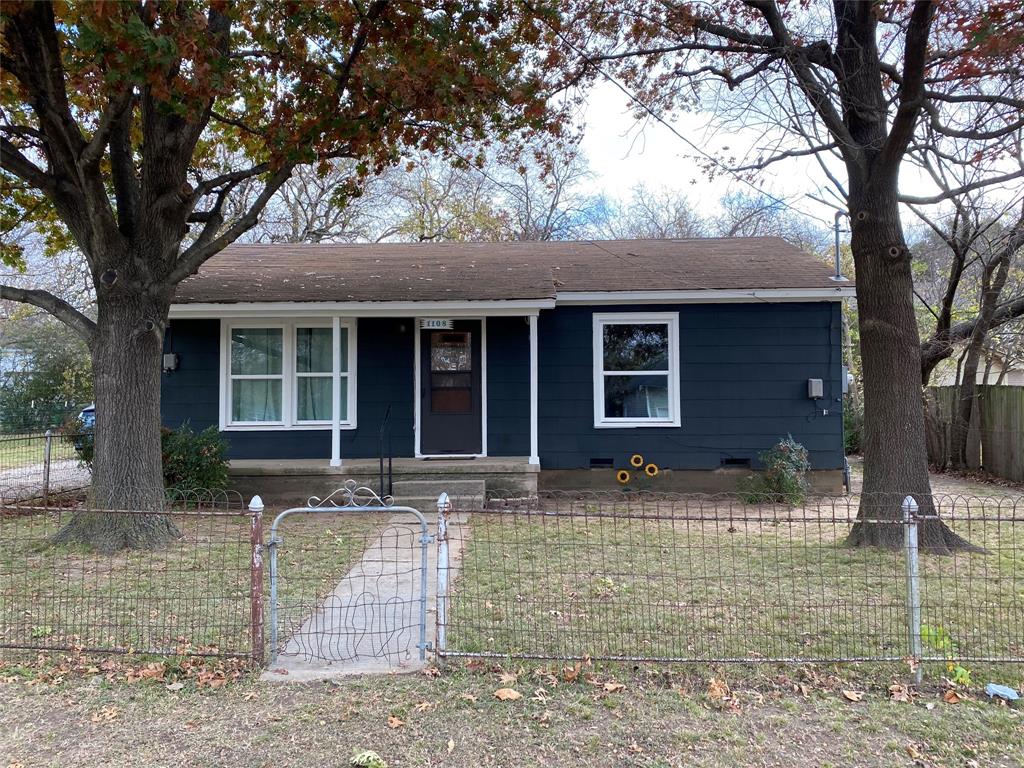 Hancock St, Gainesville, TX 76240