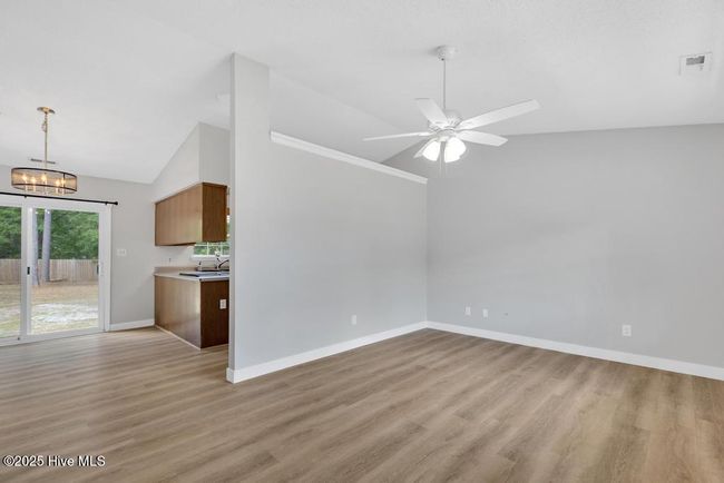 534 Sandridge Rd, House other with 3 bedrooms, 2 bathrooms and 1 parking in Hubert NC | Image 4