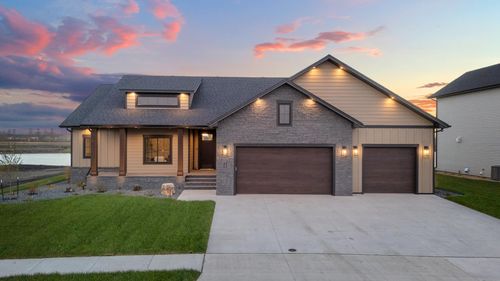 8153 Memory Ln, Horace, ND, 58047 | Card Image