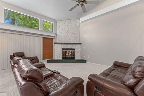 844 Holbrook Cir, Fort Walton Beach, FL, 32547-6731 | Card Image