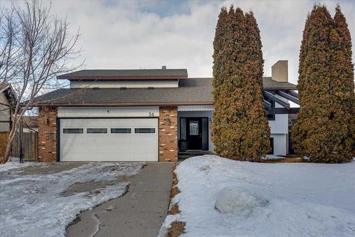34 Richards Cres, Red Deer, AB, T4P3A7 | Card Image