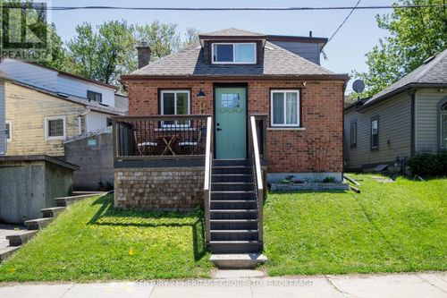 198 Raglan Rd, Kingston, ON, K7K1L6 | Card Image