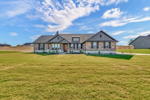 61 Yosemite Trl, Valley View, TX, 76272-2076 | Card Image