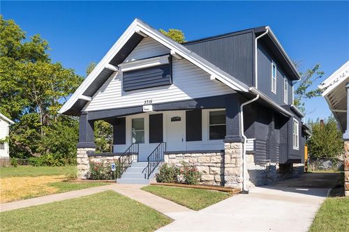 3715 College Ave, Kansas City, MO, 64128-2522 | Card Image