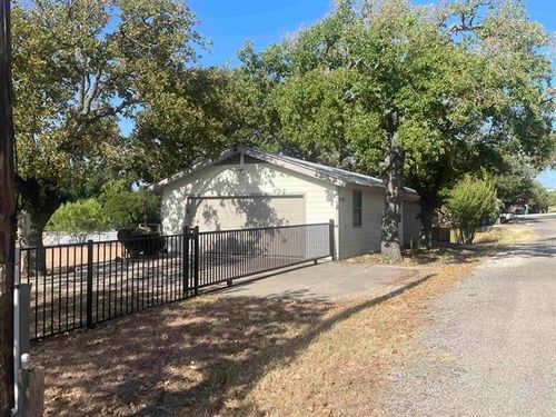 1423 Betke, Tow, TX, 78672 | Card Image