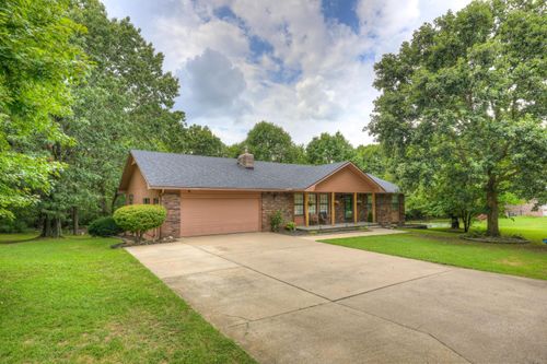 2208 Sunset Cir, Neosho, MO, 64850-2862 | Card Image