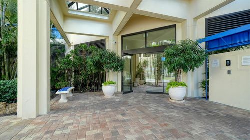 523-2110 Harbourside Dr, LONGBOAT KEY, FL, 34228-4254 | Card Image