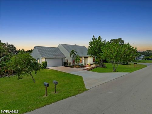 5500 29th Pl, NAPLES, FL, 34116-8060 | Card Image