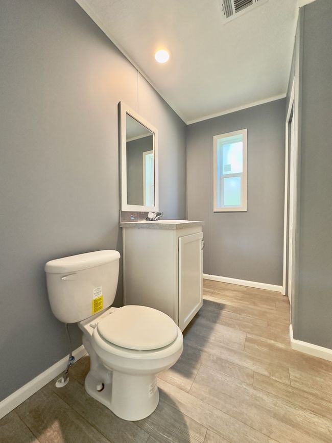 Full Bath | Image 38