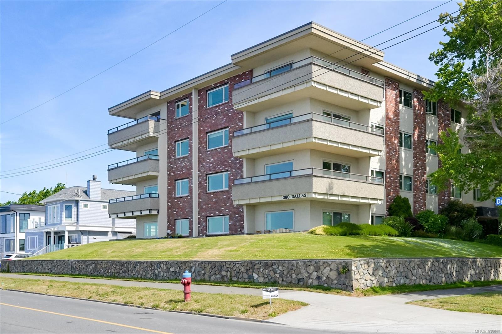 Residential in Victoria 3