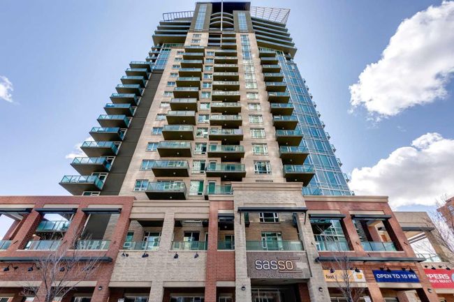 205 - 1410 1 Street Se, Home with 2 bedrooms, 2 bathrooms and 1 parking in Calgary AB | Image 2