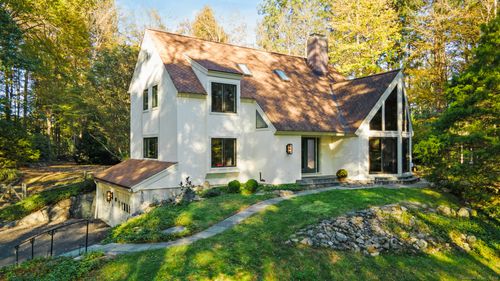 34 Echo Valley Rd, Newtown, CT, 06470-1145 | Card Image