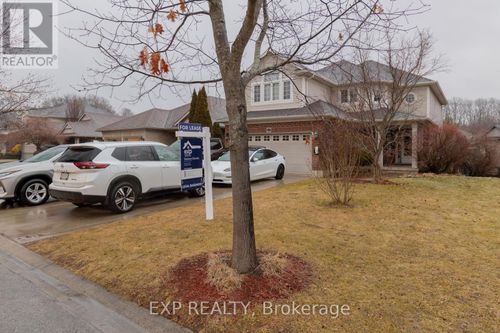 35 Hummingbird Lane, Saint Thomas, ON, N5R6L8 | Card Image