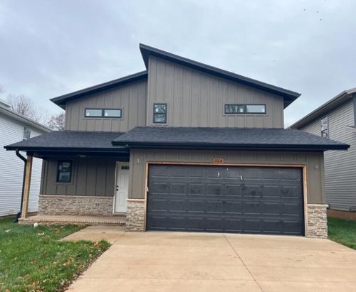 2608 N Prospect Ave, Springfield, MO, 65803-4271 | Card Image